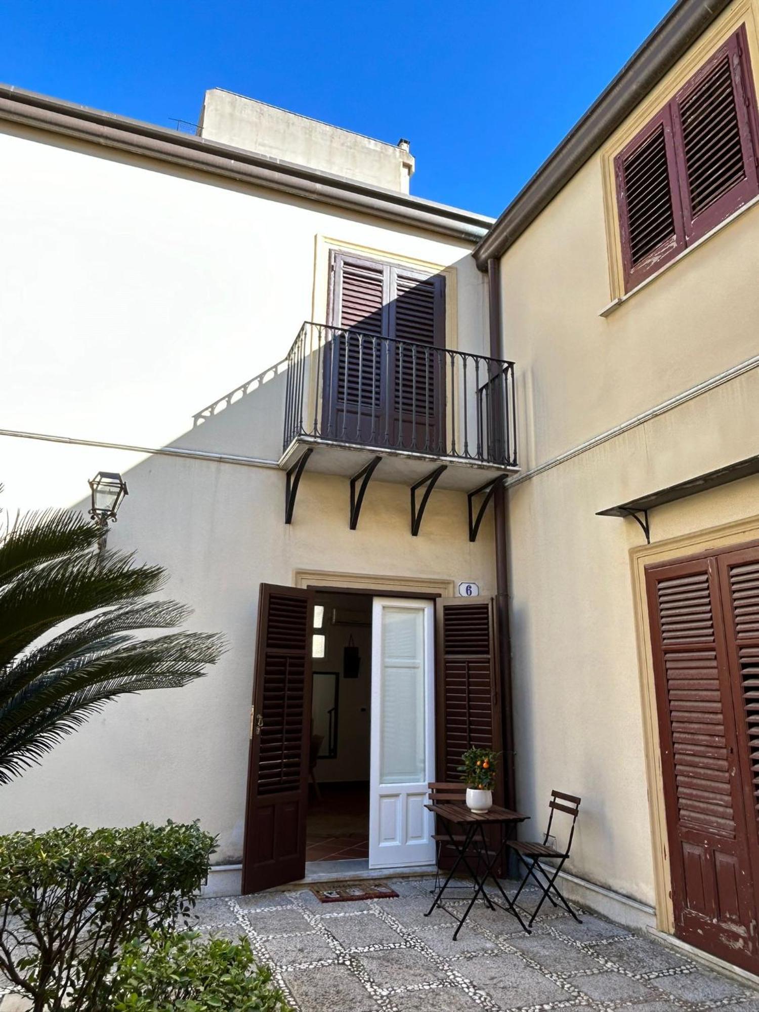 Corte Dei Re Di Palermo Apartment Luaran gambar